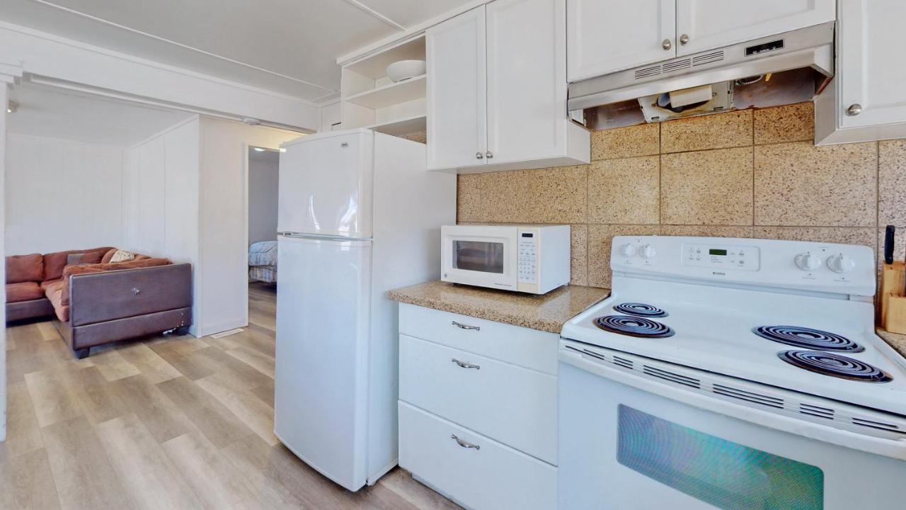 Main Beach River Retreat - Wasaga Beach 1 - Main Strip - 93 Mosley St Luaran gambar