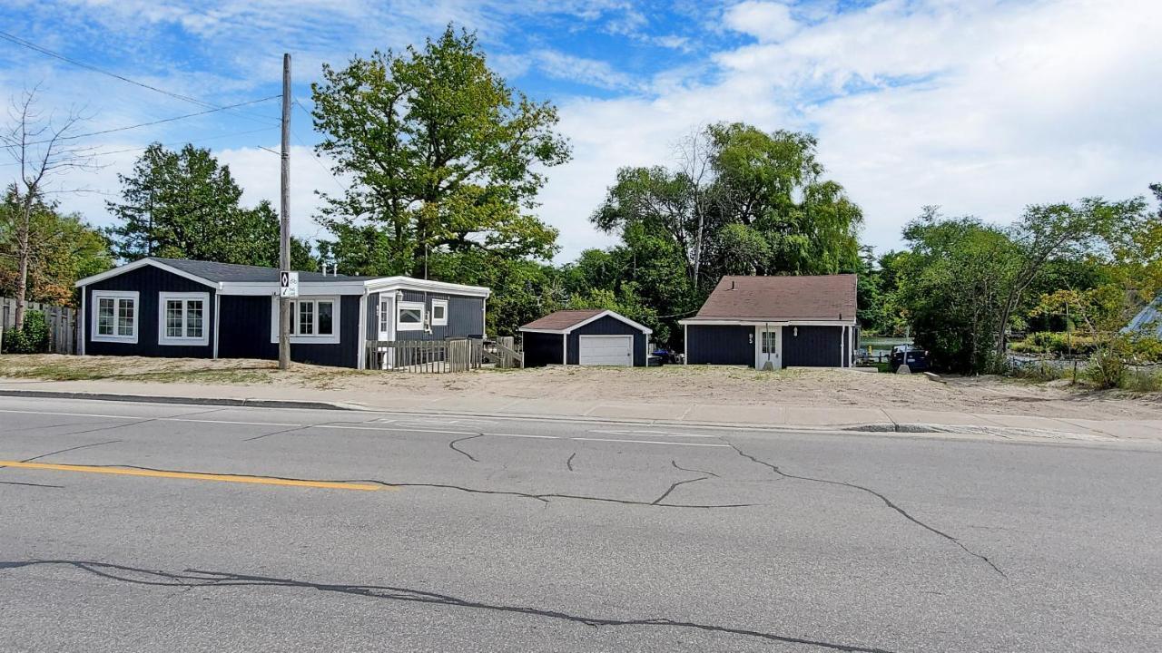 Main Beach River Retreat - Wasaga Beach 1 - Main Strip - 93 Mosley St Luaran gambar