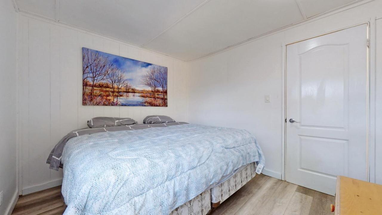 Main Beach River Retreat - Wasaga Beach 1 - Main Strip - 93 Mosley St Luaran gambar