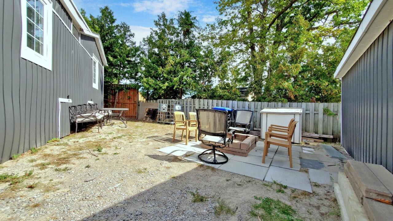 Main Beach River Retreat - Wasaga Beach 1 - Main Strip - 93 Mosley St Luaran gambar
