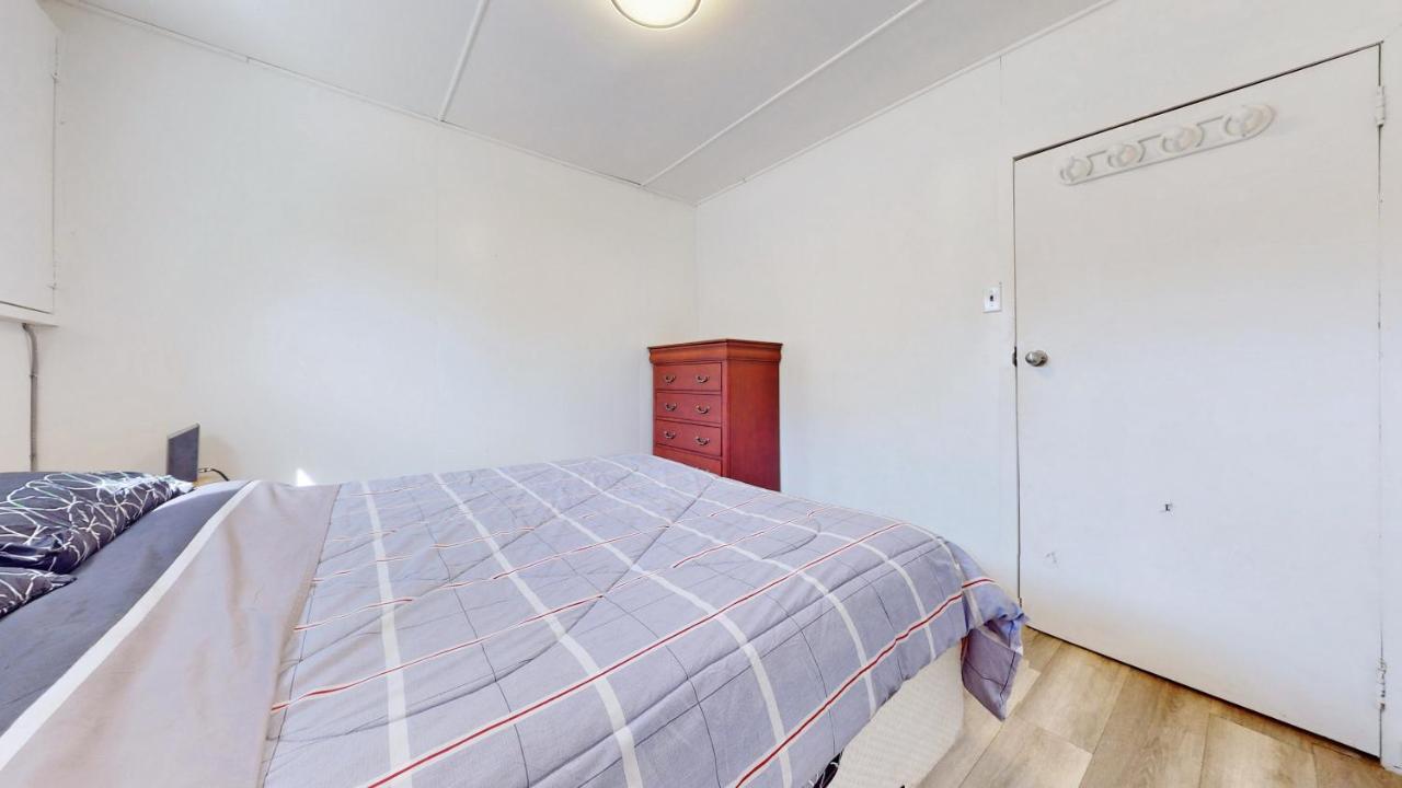 Main Beach River Retreat - Wasaga Beach 1 - Main Strip - 93 Mosley St Luaran gambar