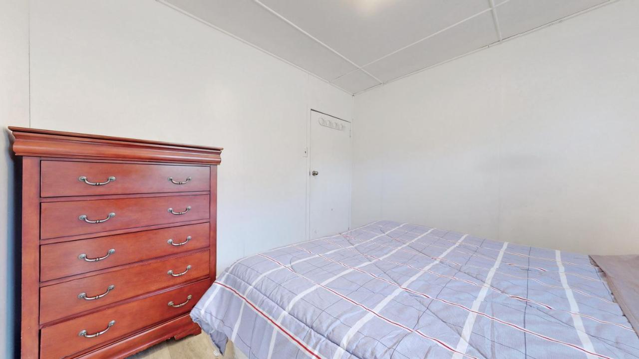 Main Beach River Retreat - Wasaga Beach 1 - Main Strip - 93 Mosley St Luaran gambar