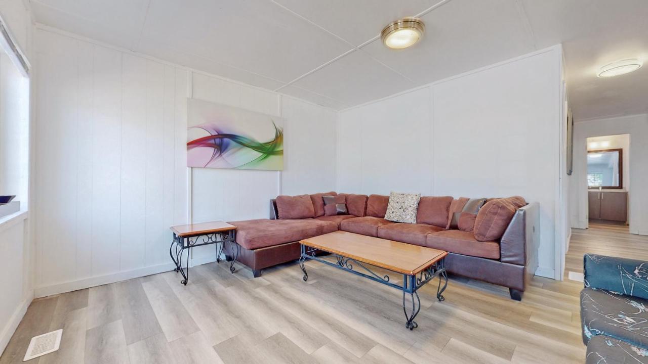 Main Beach River Retreat - Wasaga Beach 1 - Main Strip - 93 Mosley St Luaran gambar